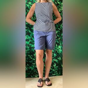 🔷 Ann Taylor Blue & White Twist-Front Top – Size Medium